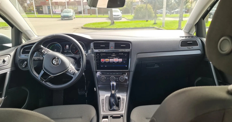 Volkswagen Golf cena 73899 przebieg: 123500, rok produkcji 2018 z Pilica małe 379